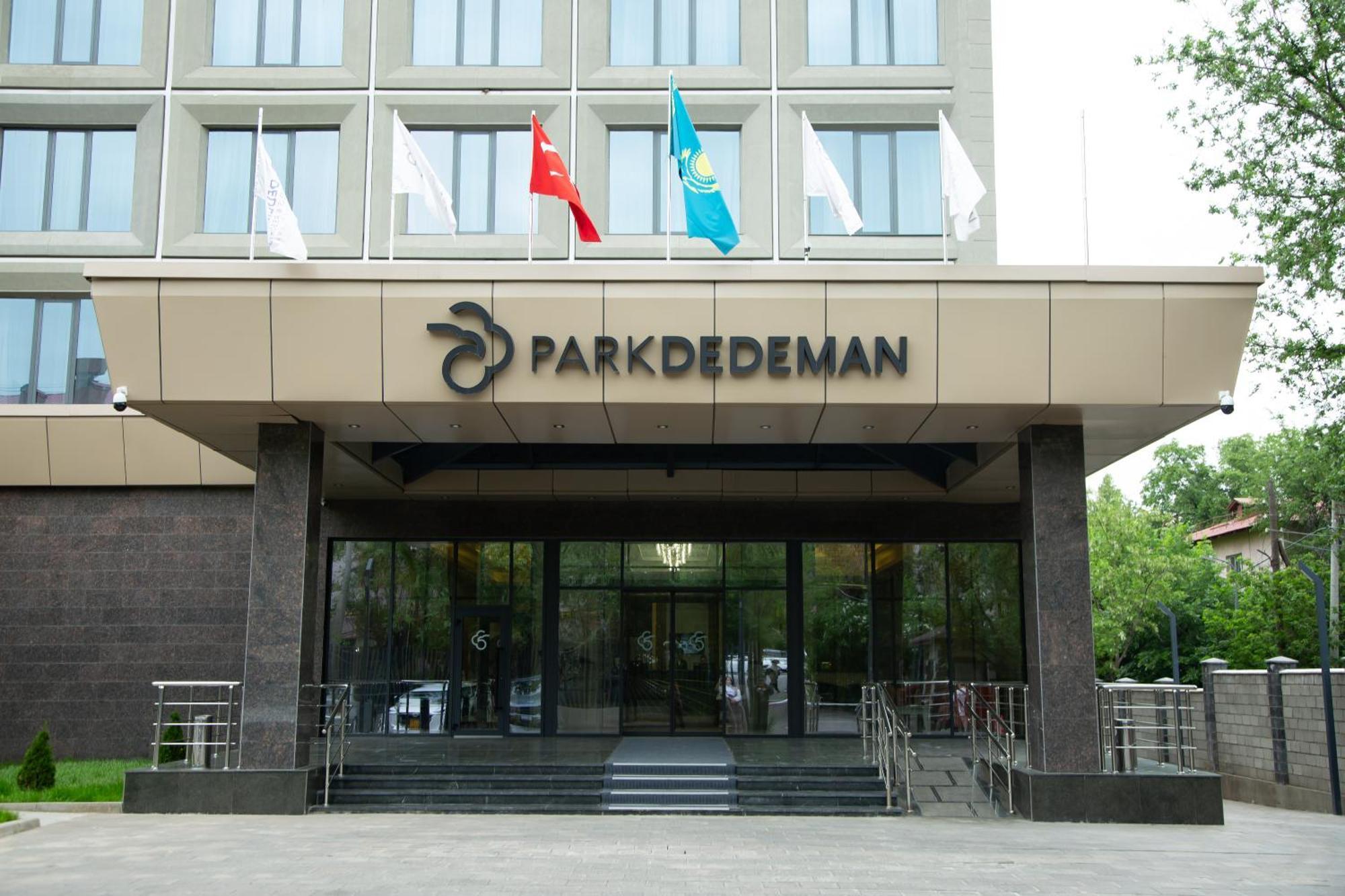 Park Dedeman Almaty Hotel Exterior foto